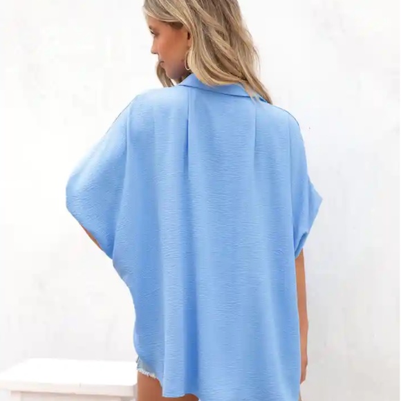 VICI OH JOLENE OVERSIZED COLLARED BLOUSE - SKY BLUE - Picture 3 of 7